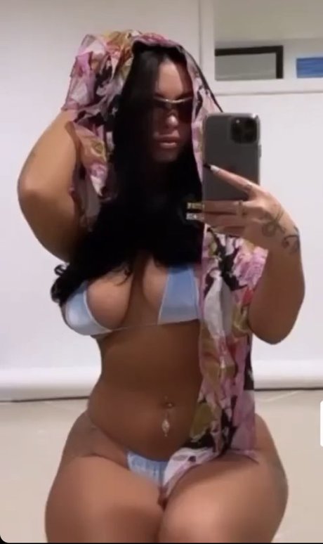 Sally Spice star top img