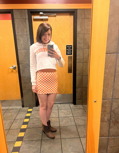 mirror selfie onlyfans sexy xxx photo