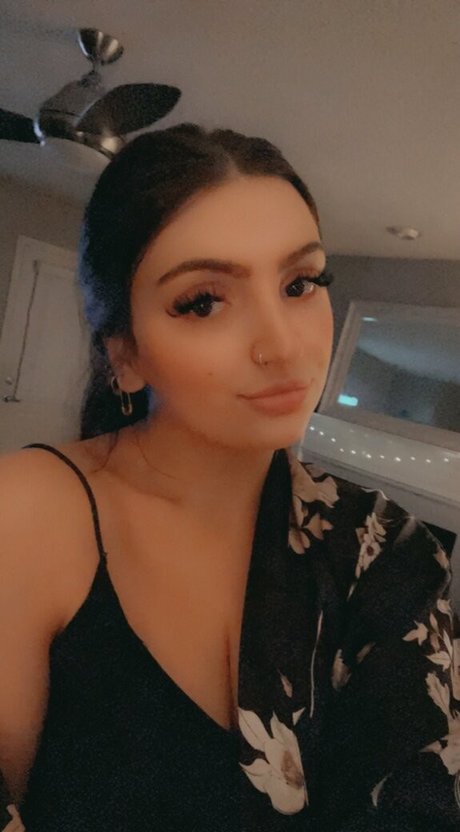 shemale onlyfans hot naked pictures