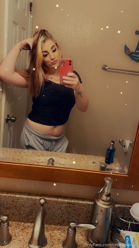 bradleywright nude actress archive