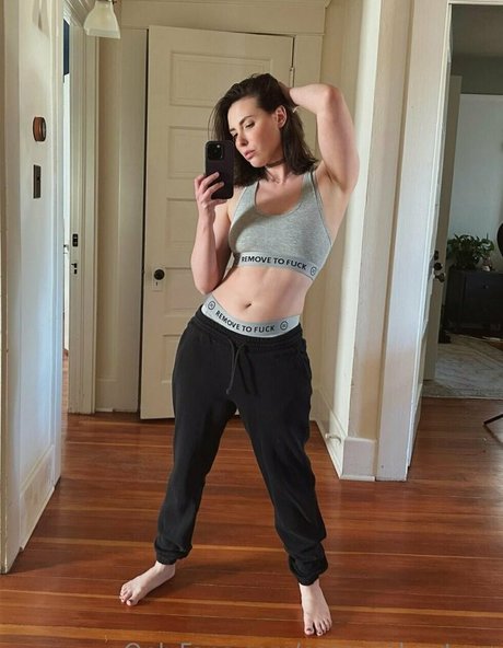 caseycalvertxxx naked model picture