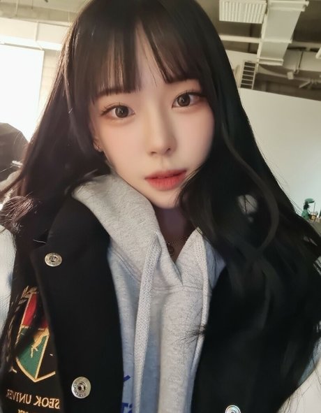 hairy legs onlyfans hot sexy photos