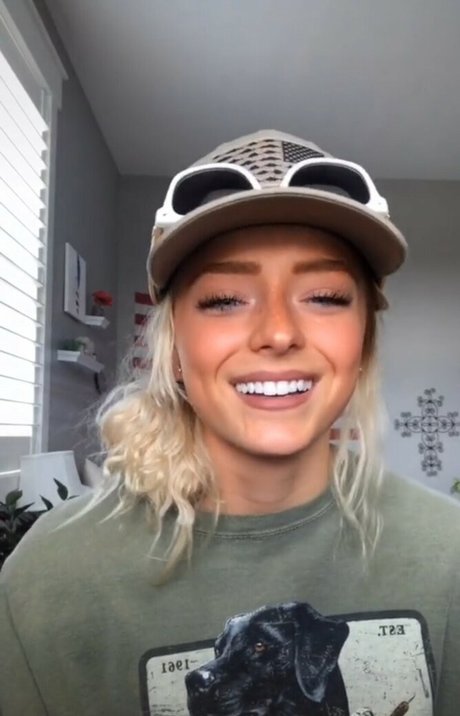 Melanie Doulik xxx pornstar pics