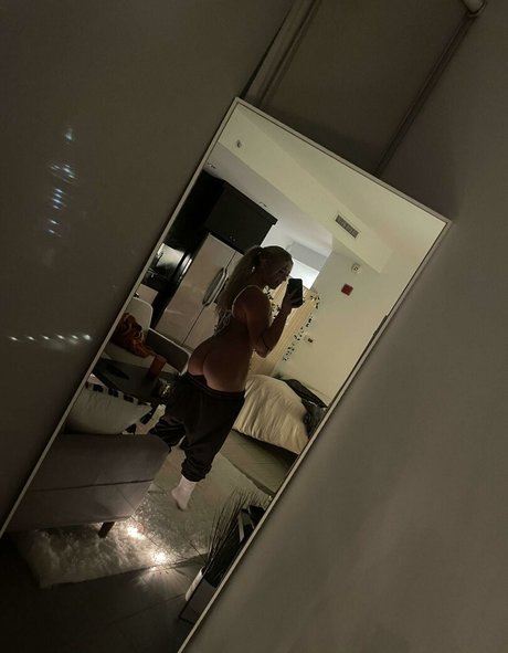 Melanie Doulik model adult gallery