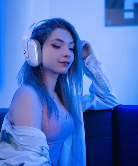 Monica Jimenez model nude img