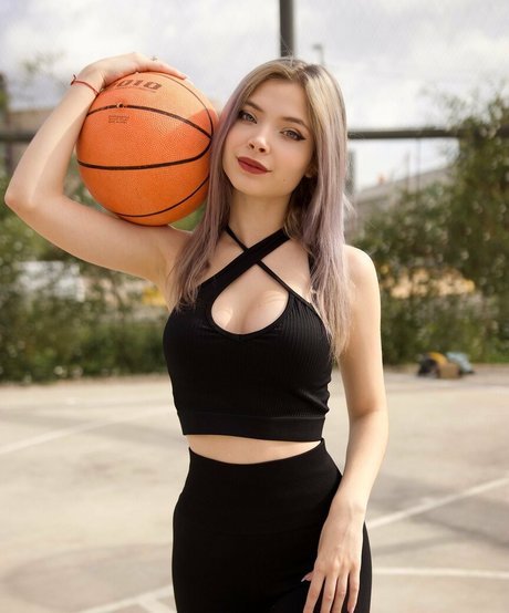 Monica Jimenez best model pic