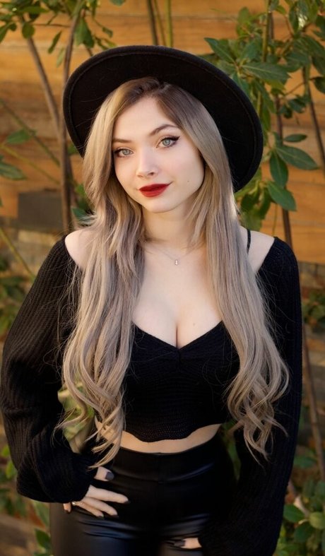 Monica Jimenez high quality model picture