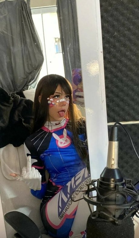 Say Cat Pe hot actress picture