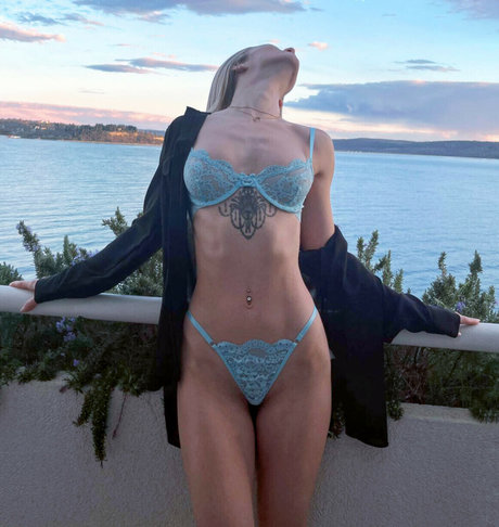 Nadja Arhar model sex images