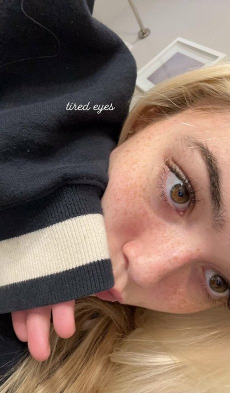 licking pussy onlyfans art naked photo