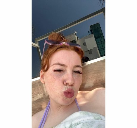 Molly Capper pornstar high quality image