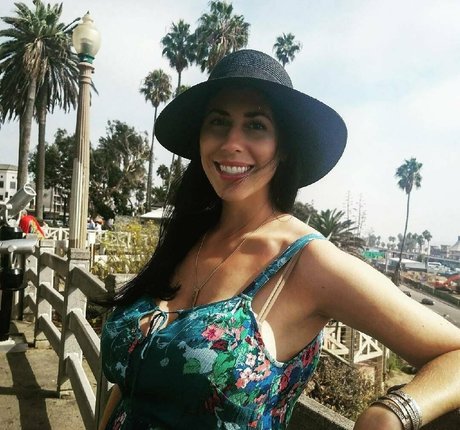 Theresa Lynn Coulter art pornstar picture