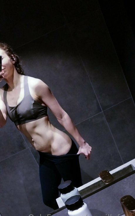 xamillafree model porn gallery