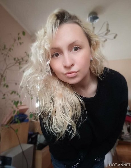 anna bellla high quality model archive