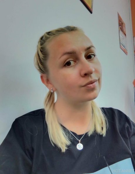 anna bellla xxx star archive