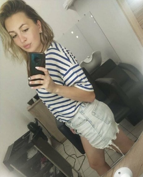 anna bellla model beautiful pictures