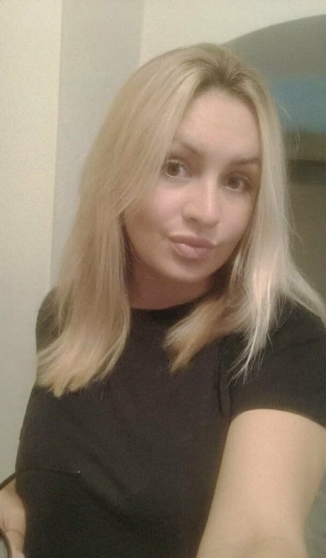 anna bellla nice actress galleries