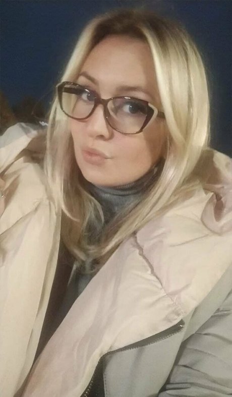 anna bellla erotic star pics