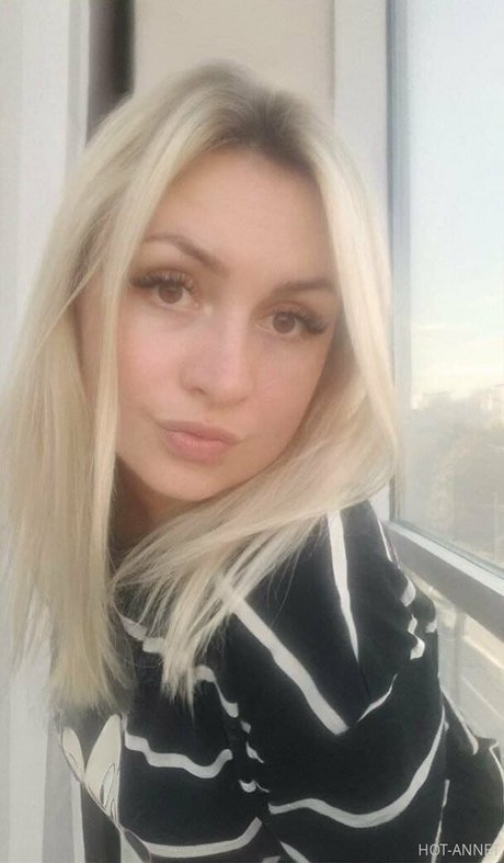 anna bellla porn model images