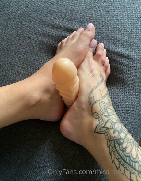 miss sexy feet exclusive pornstar pics