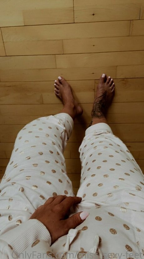 miss sexy feet hd model pictures