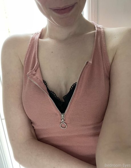 amateur pegging onlyfans pretty pic