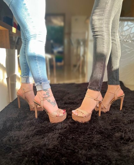 Samy Feet star sexy images