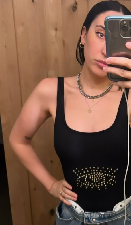 Elohim model nudes pic