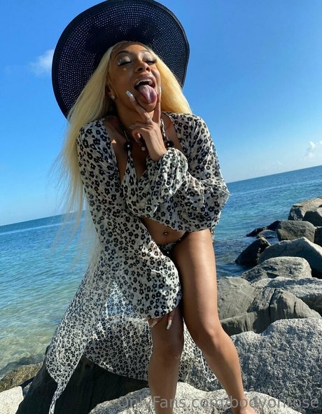 bodyonrose hot actress images