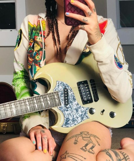 Indigo De Souza pornographic actress galleries