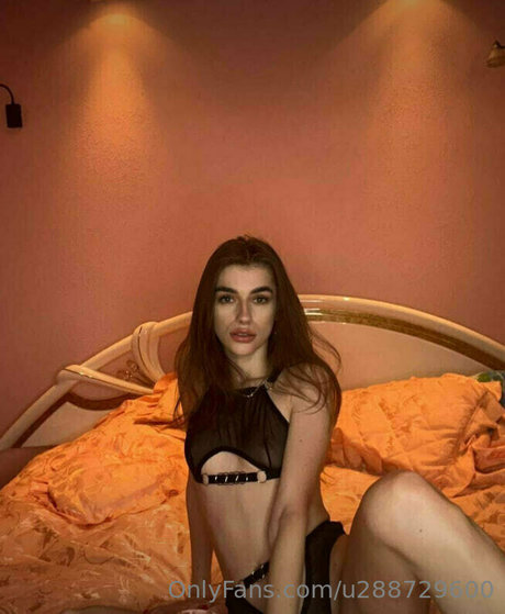 judy mi naked model gallery