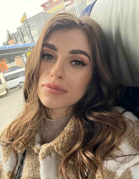 judy mi erotic actress photo