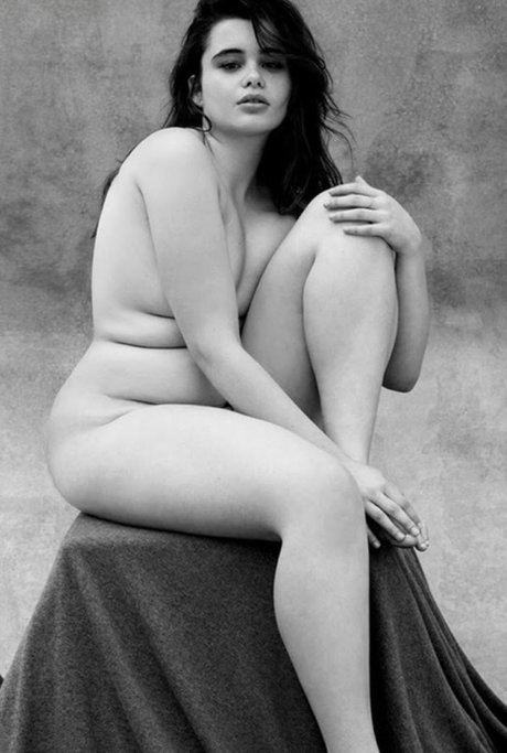 Barbie Ferreira beautiful actress image