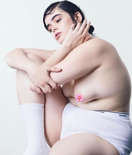 Barbie Ferreira model best img
