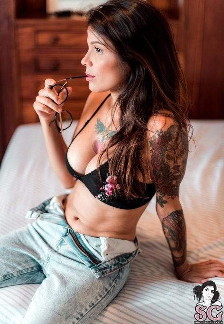 Jeeh Suicide model sex pics