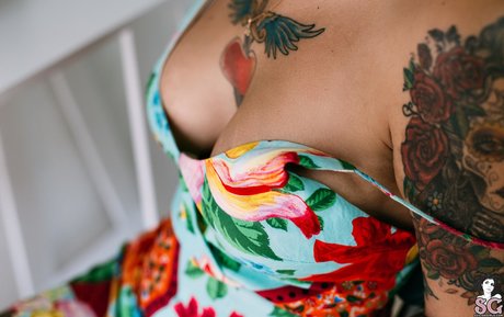 Jeeh Suicide model art pics