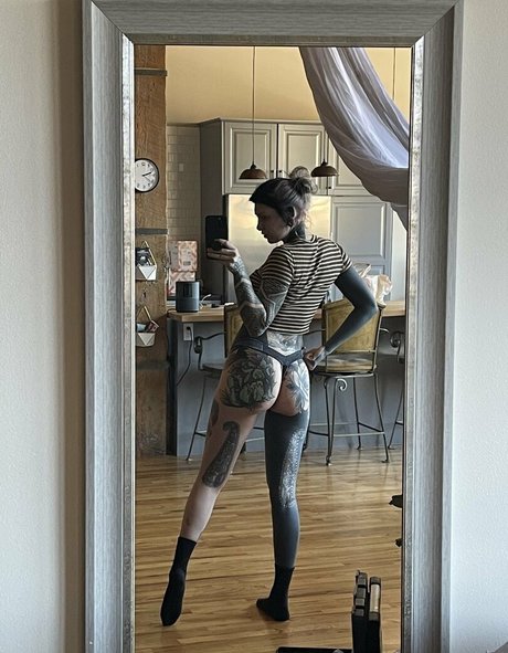 droptopsavage exclusive pornstar photo