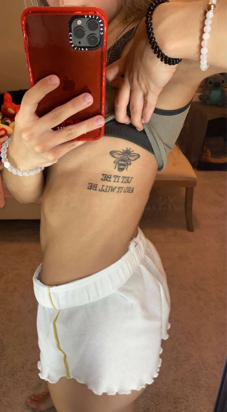 Allie Ross exclusive star picture