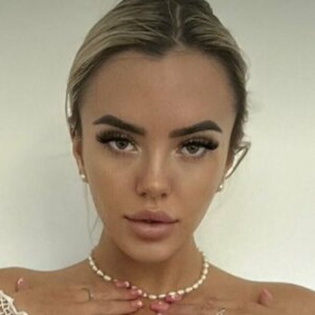 BridgetB nice actress image