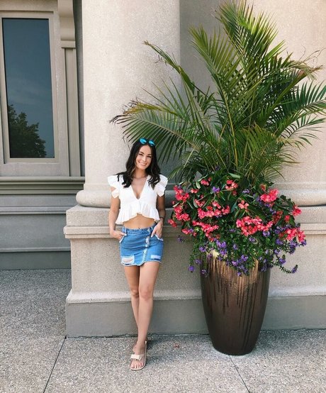 mirror selfie onlyfans sexy nude pic