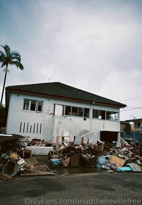 maddienevillefree pornographic star photo