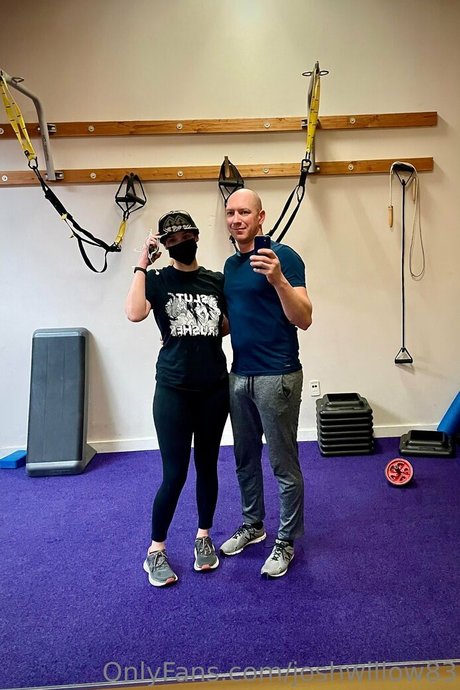 joshwillow83 pornstar nude gallery