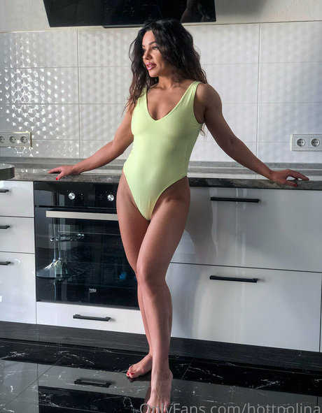 hottpolina erotic star photo