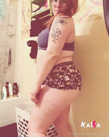 zee765420 hot model img