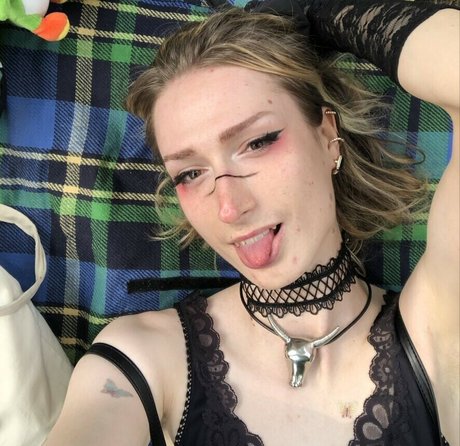 Fairyruuu model hot photos