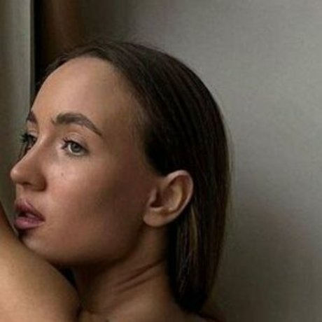 Queenleggings sexy actress images