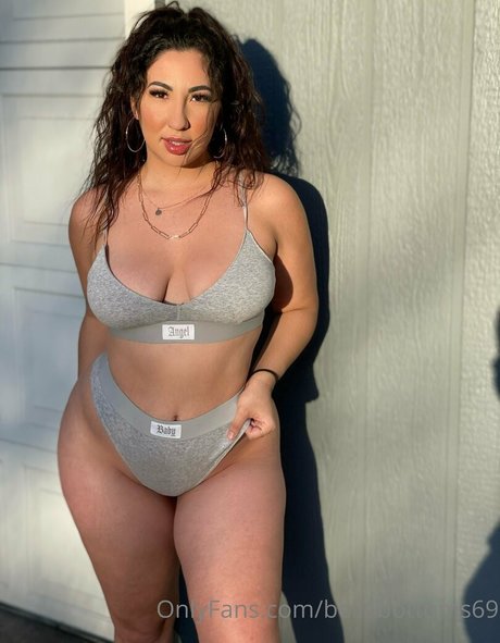 bellabottoms69 exclusive actress archive