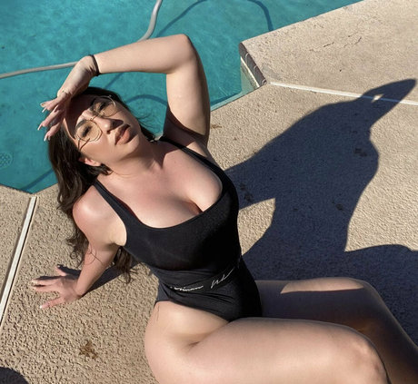 bellabottoms69 free pornstar gallery