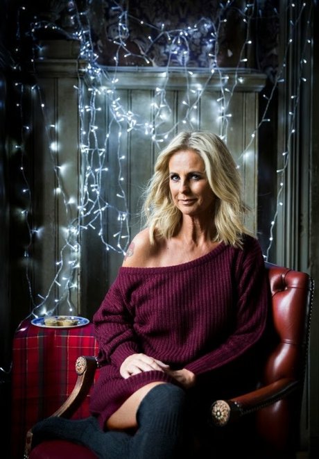 thigh high boots onlyfans art porn photos