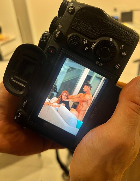 hotcoupleonshow pretty star pictures